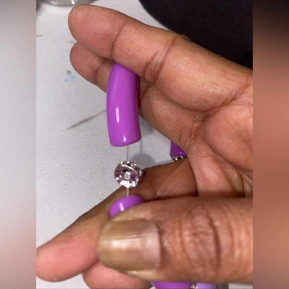 Modern Purple Beaded Bracelet with Silver Accents - Picture 2 of 5